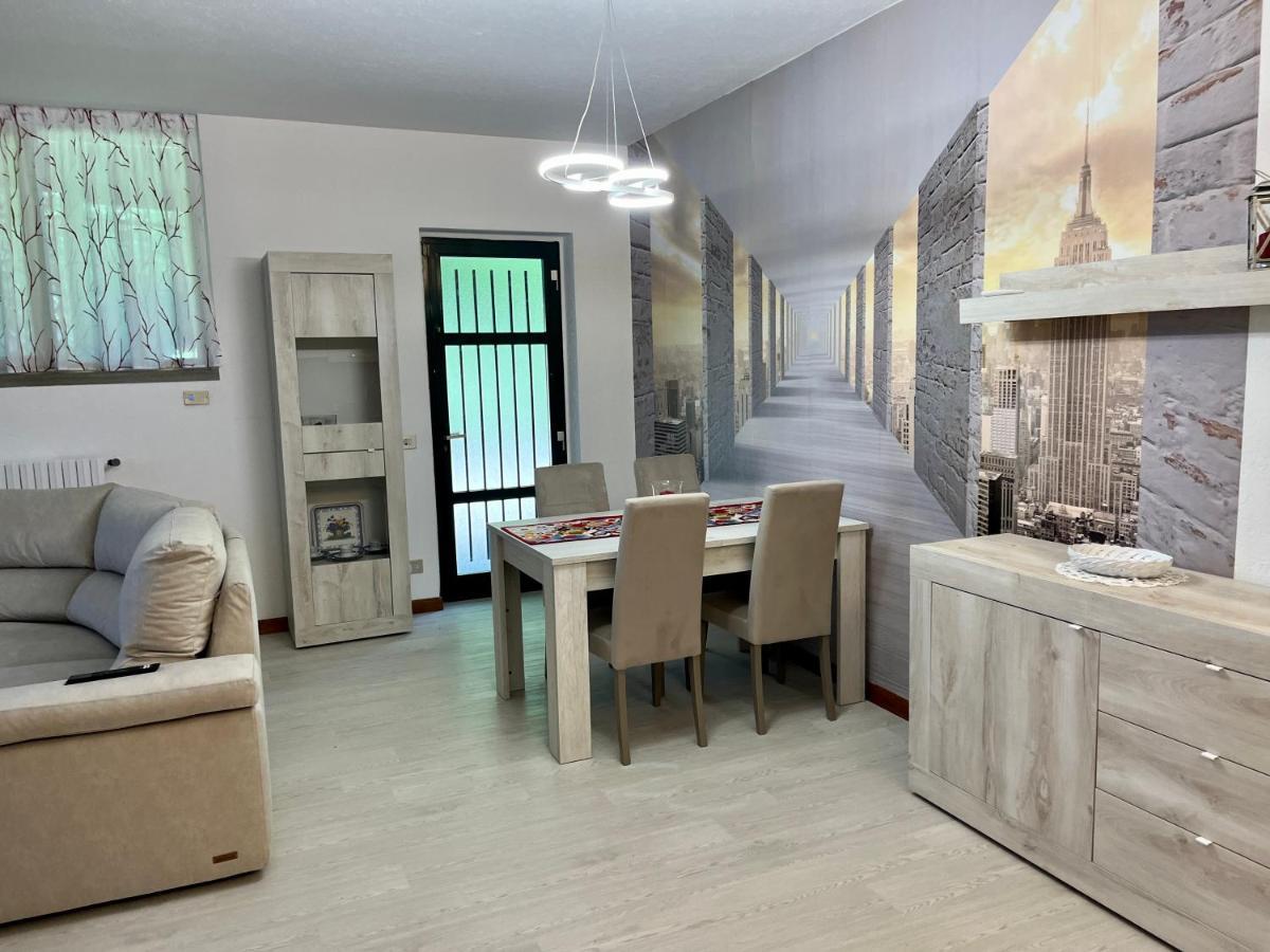 Lukas Home Con Il Cuore Appartamento 3 Camere Al Piano Terra E Appartamento 1 Camera In Taverna Merone Exterior foto